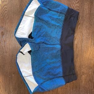 Blue Lululemon shorts size 4 with pattern